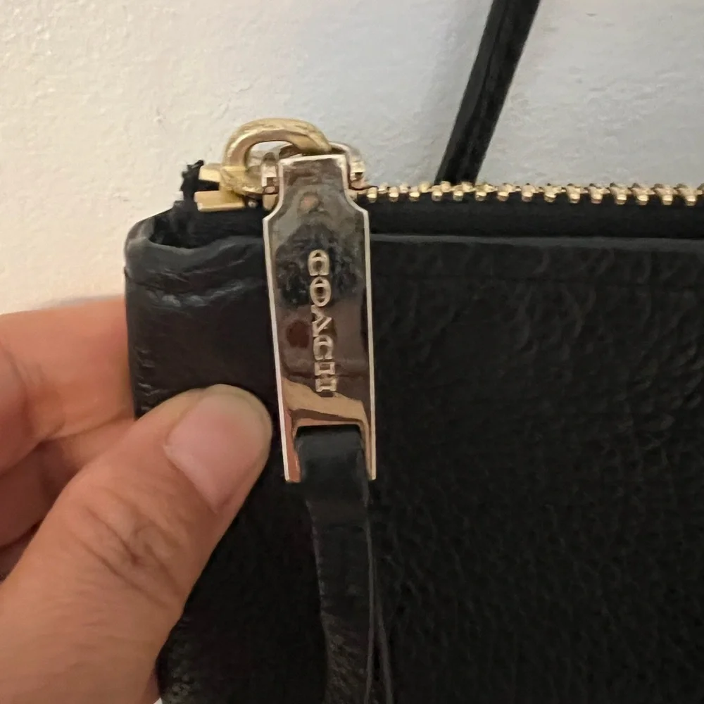 Coach Urbane Crossbody Black Pebble Leather - Picture 5 of 13